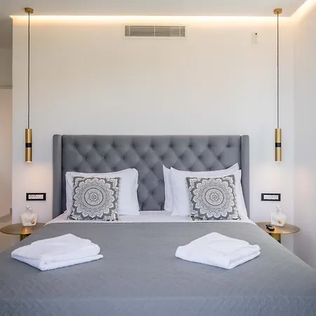 Stella Villa Nikiana